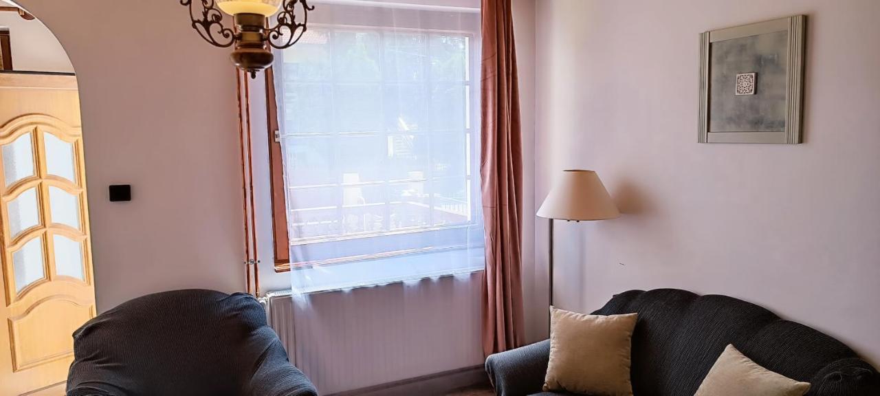 شقة Rozsa Apartman زلاكاروس المظهر الخارجي الصورة
