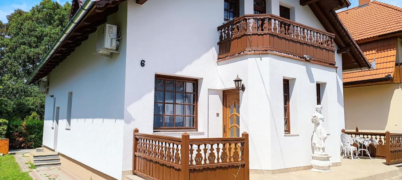 شقة Rozsa Apartman زلاكاروس المظهر الخارجي الصورة